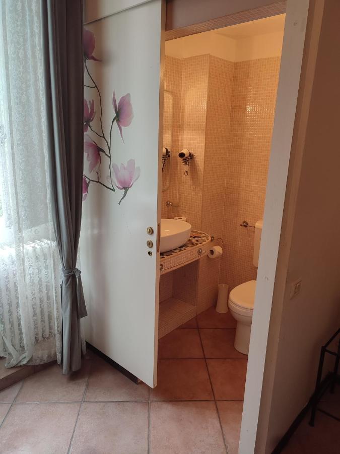 B&B 7 Archi Комо Екстериор снимка
